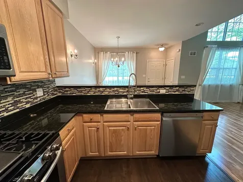 1282 Walnut Glen Drive Crystal Lake IL 60014
