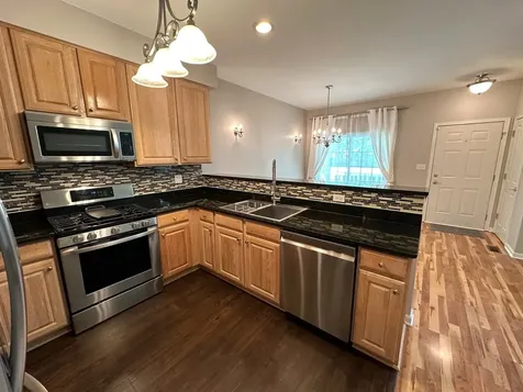 1282 Walnut Glen Drive Crystal Lake IL 60014