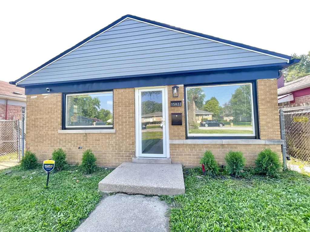 15822 South Ashland Avenue Harvey IL 60426