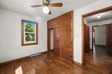 3424 2ND Street East Moline IL 61244