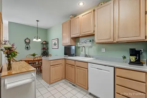 228 Charlotte Place Cary IL 60013