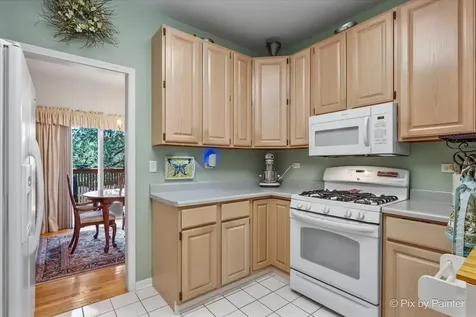 228 Charlotte Place Cary IL 60013