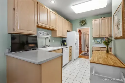 228 Charlotte Place Cary IL 60013