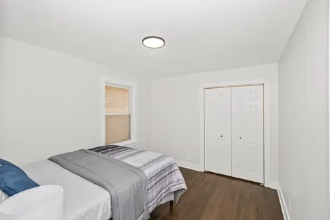 5529 West Cornelia Avenue Chicago IL 60641