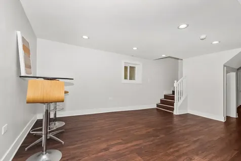 5529 West Cornelia Avenue Chicago IL 60641