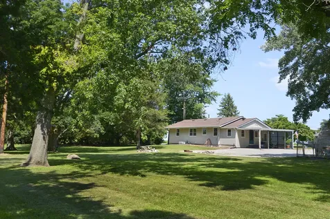 1104 North 29th Road Utica IL 61373
