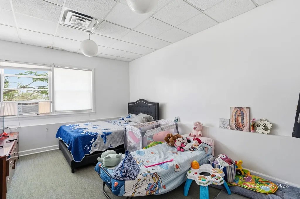 5844 North Milwaukee Avenue Chicago IL 60646
