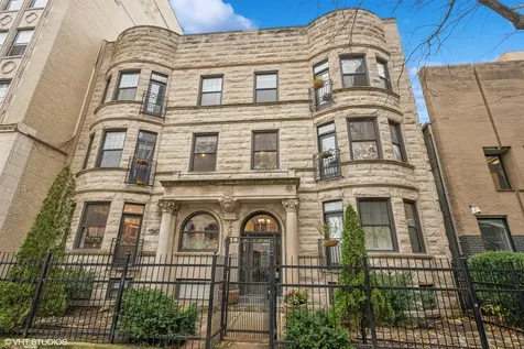 927 West Eastwood Avenue Chicago IL 60640