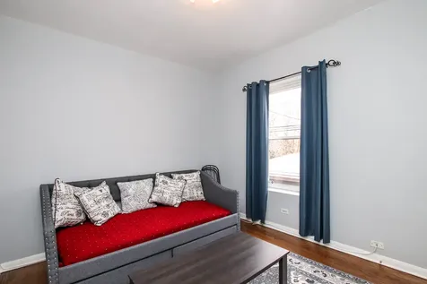 1626 West Farwell Avenue Chicago IL 60626