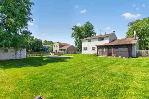 975 West Pine Avenue Roselle IL 60172