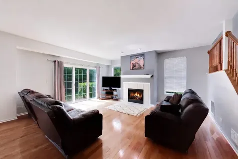 1435 Quincy Bridge Court Bartlett IL 60103