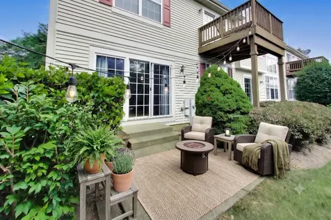 1435 Quincy Bridge Court Bartlett IL 60103