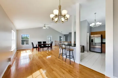 1435 Quincy Bridge Court Bartlett IL 60103