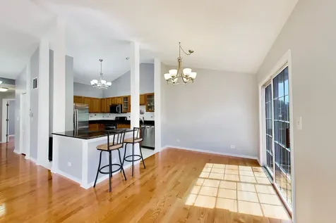 1435 Quincy Bridge Court Bartlett IL 60103
