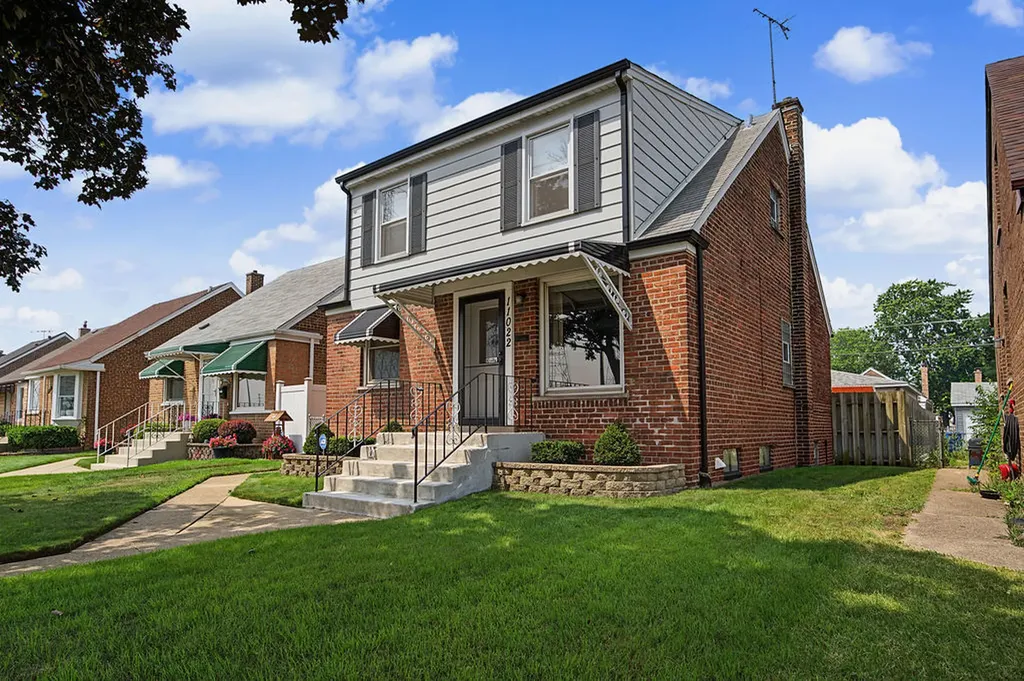 11022 South State Line Road Chicago IL 60617