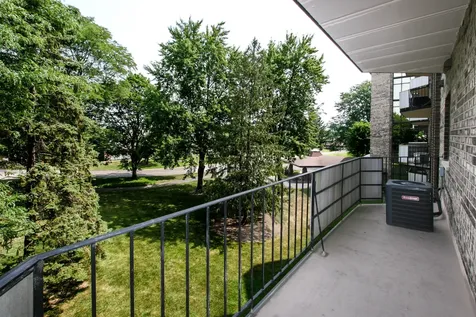 1275 East Baldwin Lane Palatine IL 60074