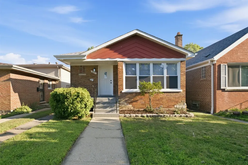 657 East 100th Place Chicago IL 60628