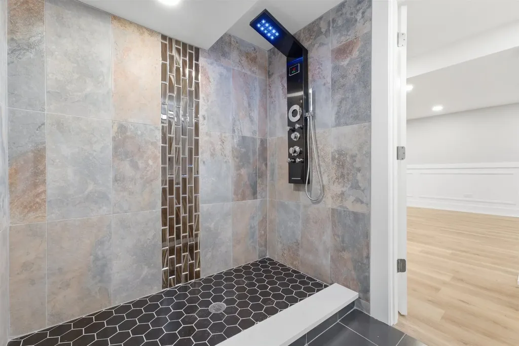 657 East 100th Place Chicago IL 60628