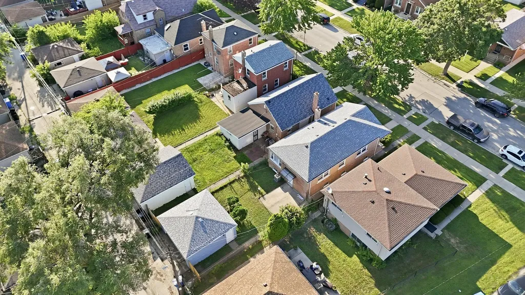 657 East 100th Place Chicago IL 60628