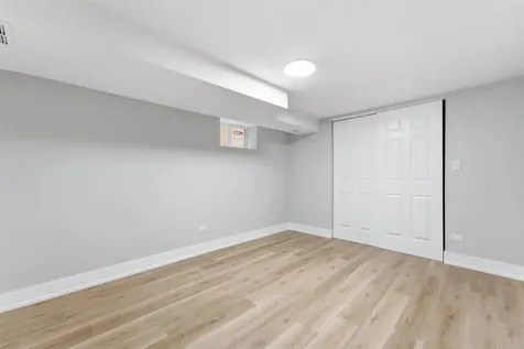 657 East 100th Place Chicago IL 60628
