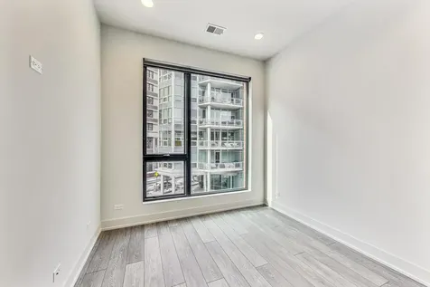 847 North Larrabee Street Chicago IL 60610