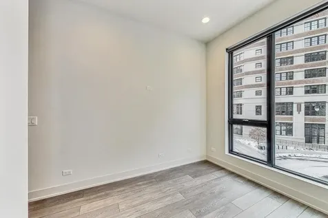 847 North Larrabee Street Chicago IL 60610