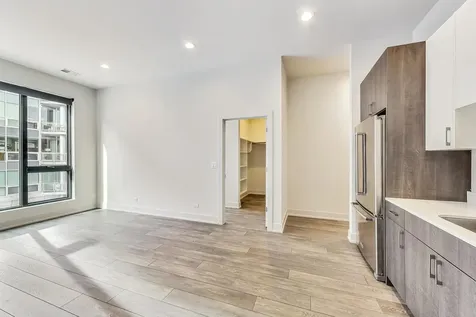 847 North Larrabee Street Chicago IL 60610