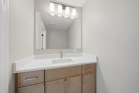 3343 South Michigan Avenue Chicago IL 60616