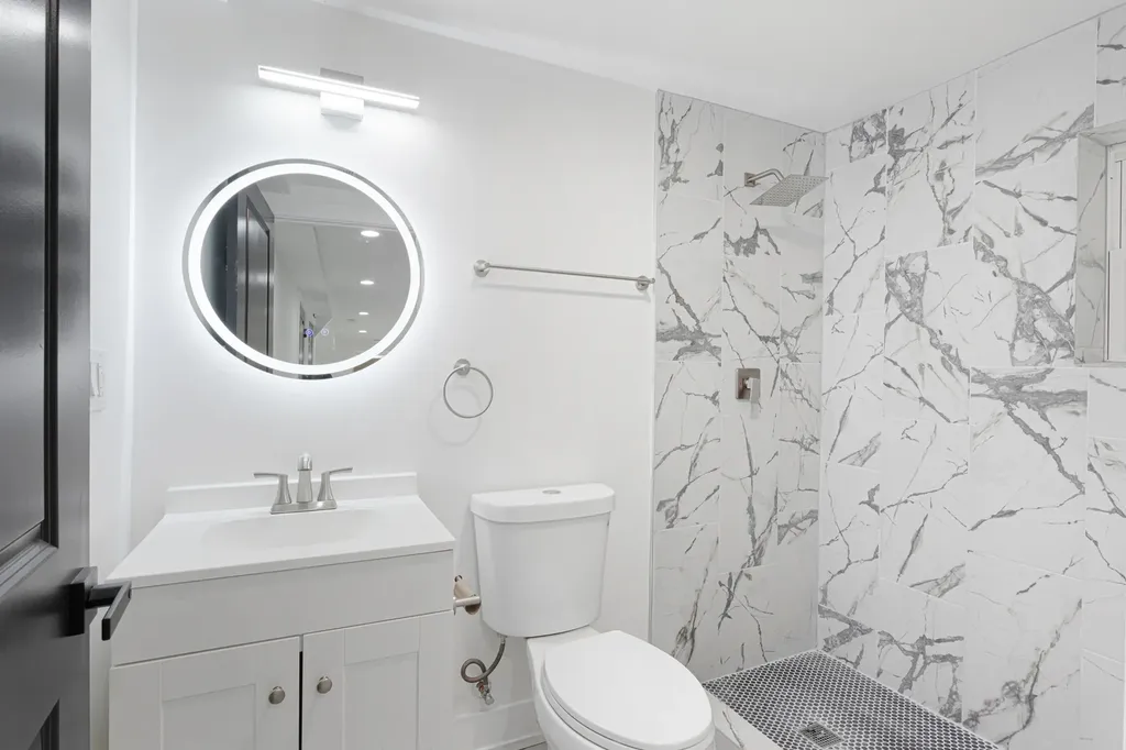 6627 South Saint Lawrence Avenue Chicago IL 60637
