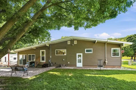 3818 15TH Street Moline IL 61265