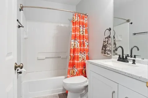 2222 Lynn Court Montgomery IL 60538