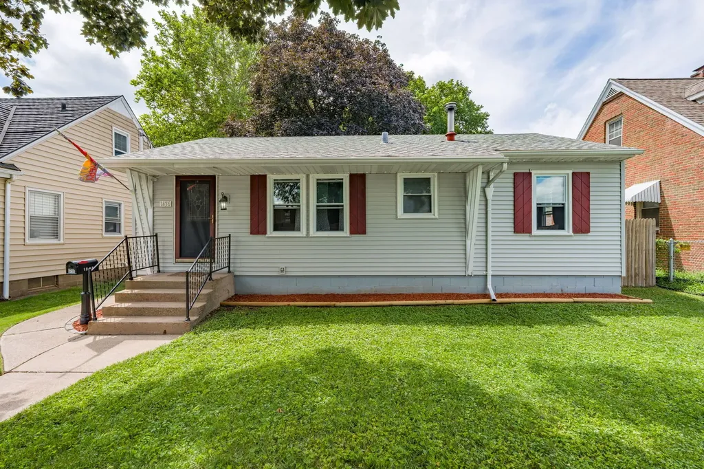 1436 43RD Street Rock Island IL 61201