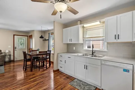 1436 43RD Street Rock Island IL 61201
