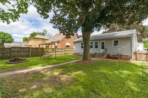 1436 43RD Street Rock Island IL 61201