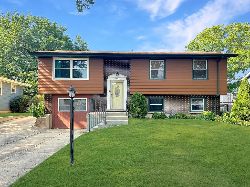 2402 Birch Lane Rolling Meadows IL 60008