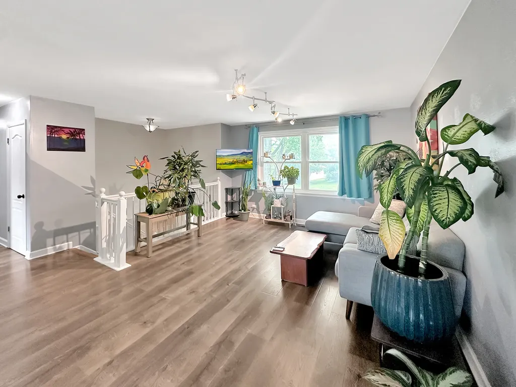 2402 Birch Lane Rolling Meadows IL 60008