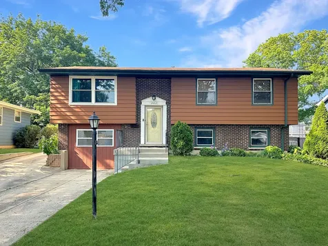 2402 Birch Lane Rolling Meadows IL 60008