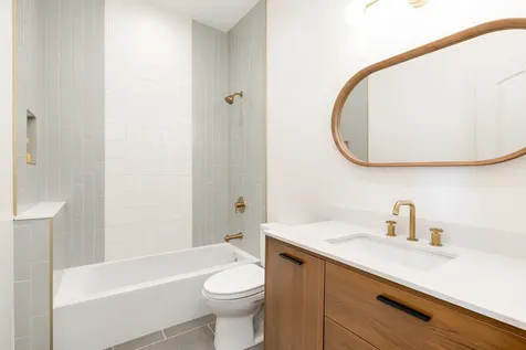 1931 North Whipple Street Chicago IL 60647