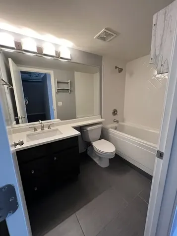 500 South Clinton Street Chicago IL 60607