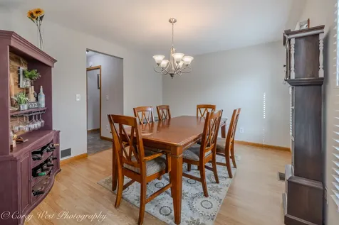 1246 Ivy Street Dekalb IL 60115