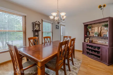 1246 Ivy Street Dekalb IL 60115