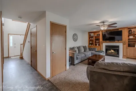 1246 Ivy Street Dekalb IL 60115