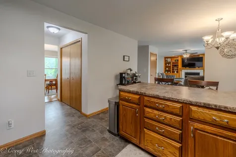 1246 Ivy Street Dekalb IL 60115