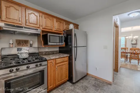 1246 Ivy Street Dekalb IL 60115