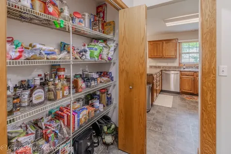 1246 Ivy Street Dekalb IL 60115