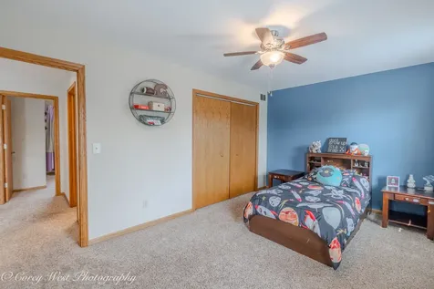 1246 Ivy Street Dekalb IL 60115