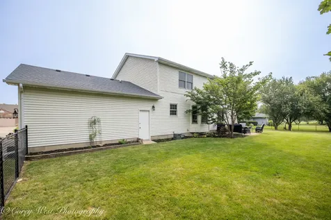 1246 Ivy Street Dekalb IL 60115