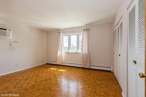 3552 North Oleander Avenue Chicago IL 60634