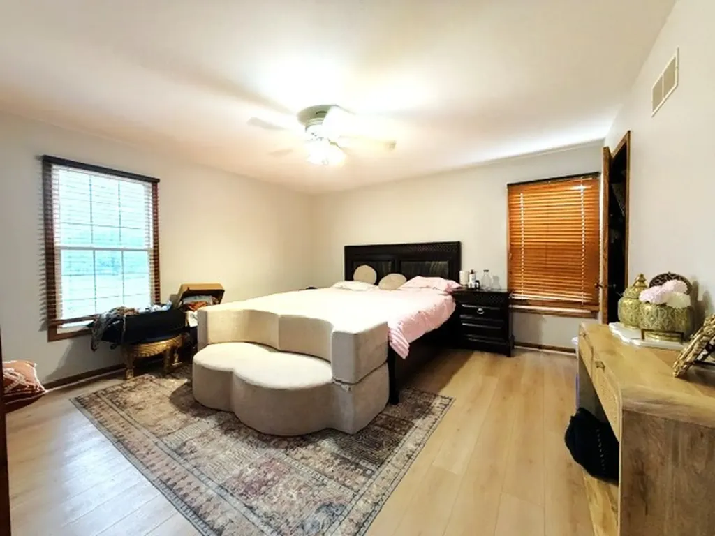 6582 Tealwood Drive Lisle IL 60532