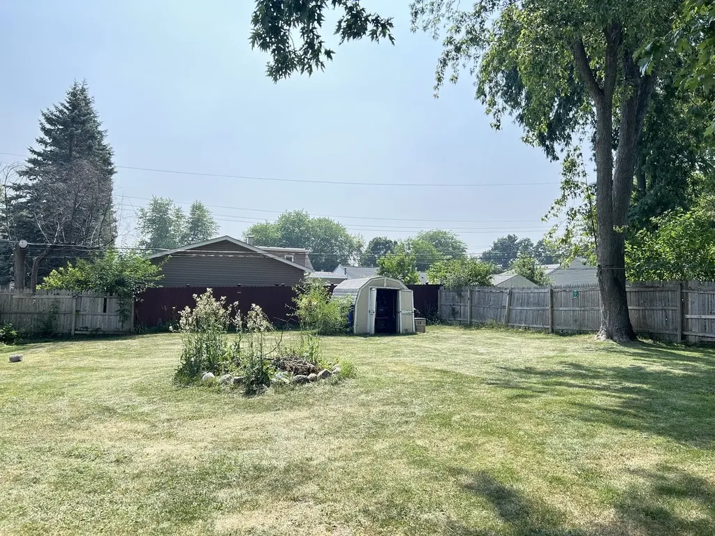 400 Birchwood Drive Antioch IL 60002